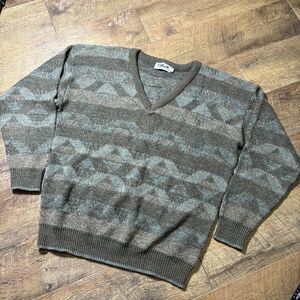 Vintage 90s LaVane New York Men’s Large Southwestern V Neck Sweater Made USA
